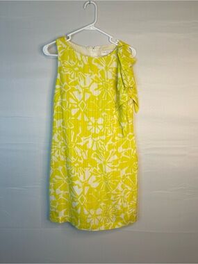 Trina Turk Women’s 2 Sleeveless Shift Dress Bow Yellow Floral Summer Resort 121